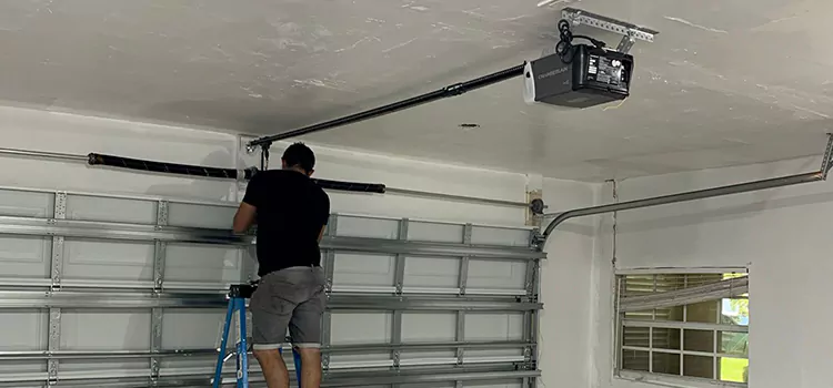 Garage Door Opener Repair Near Me in Montreal, QC